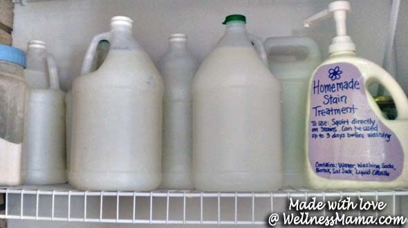 Homemade Natural Effective Laundry Soap Recipe how to make your own laundry soap and save money