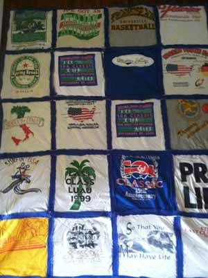 Easy t-shirt quilt pattern design with fleece back diy